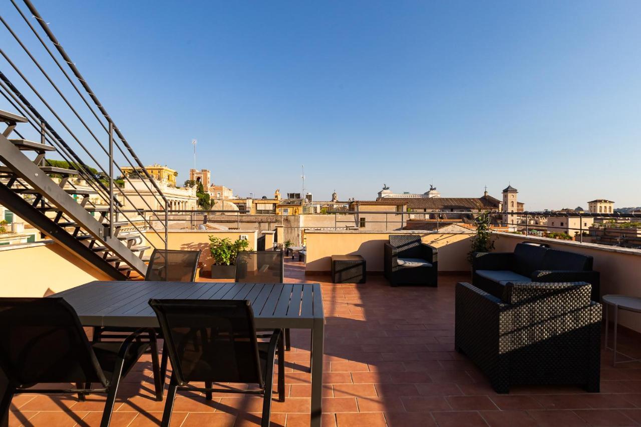 מלון Vivilo Roma Trevi - Luxury Experience - Private Jacuzzi On Terrace - Insane View מראה חיצוני תמונה