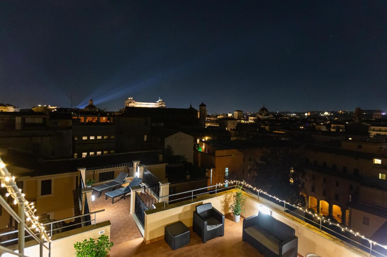 מלון Vivilo Roma Trevi - Luxury Experience - Private Jacuzzi On Terrace - Insane View מראה חיצוני תמונה