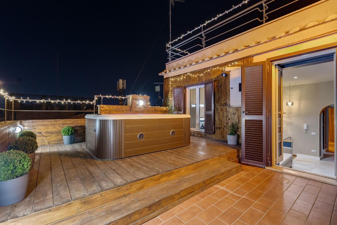 מלון Vivilo Roma Trevi - Luxury Experience - Private Jacuzzi On Terrace - Insane View מראה חיצוני תמונה